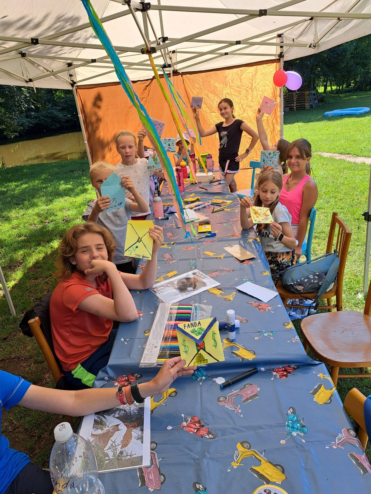 Fotografie z tábora 21