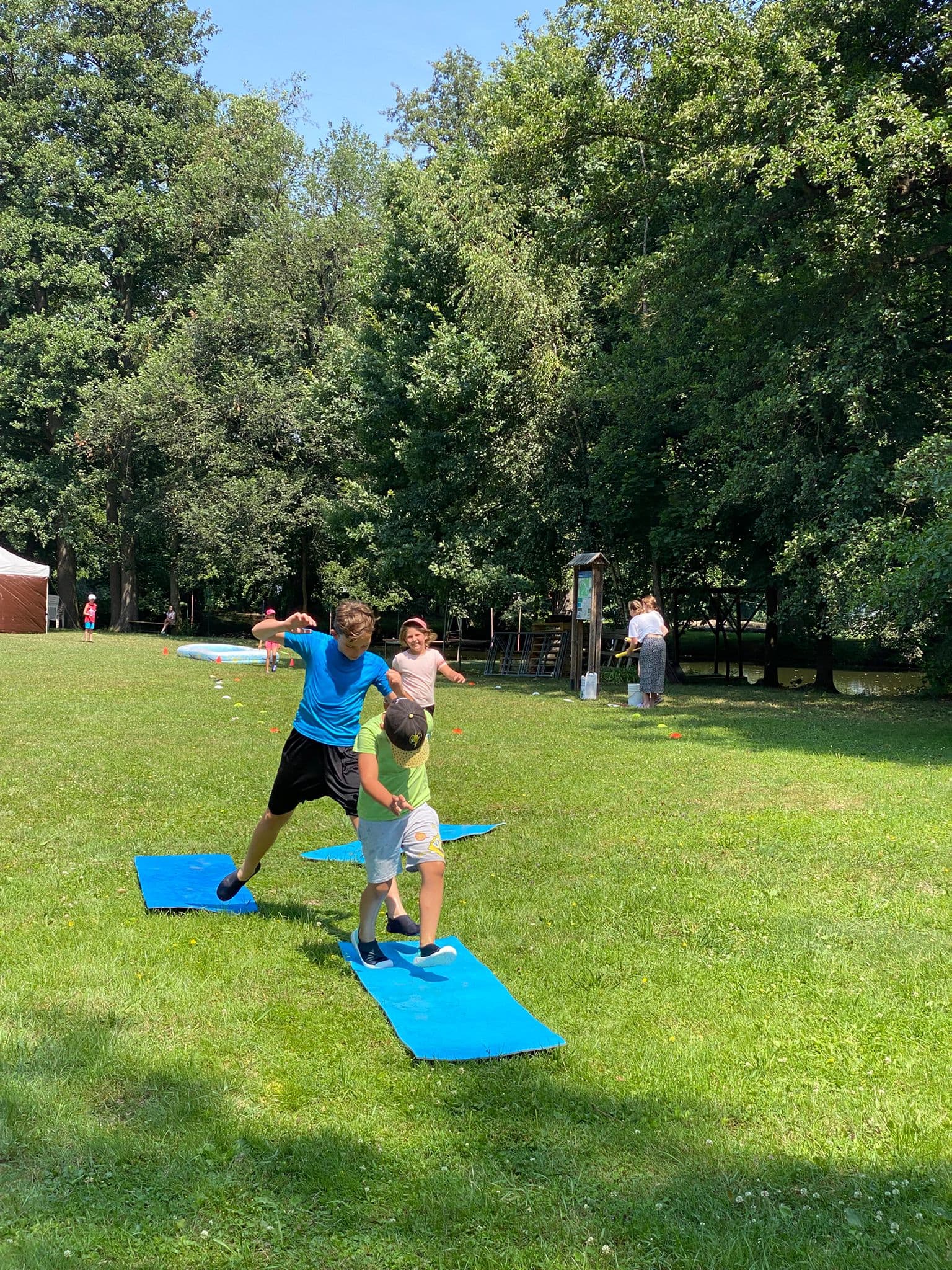 Fotografie z tábora 40