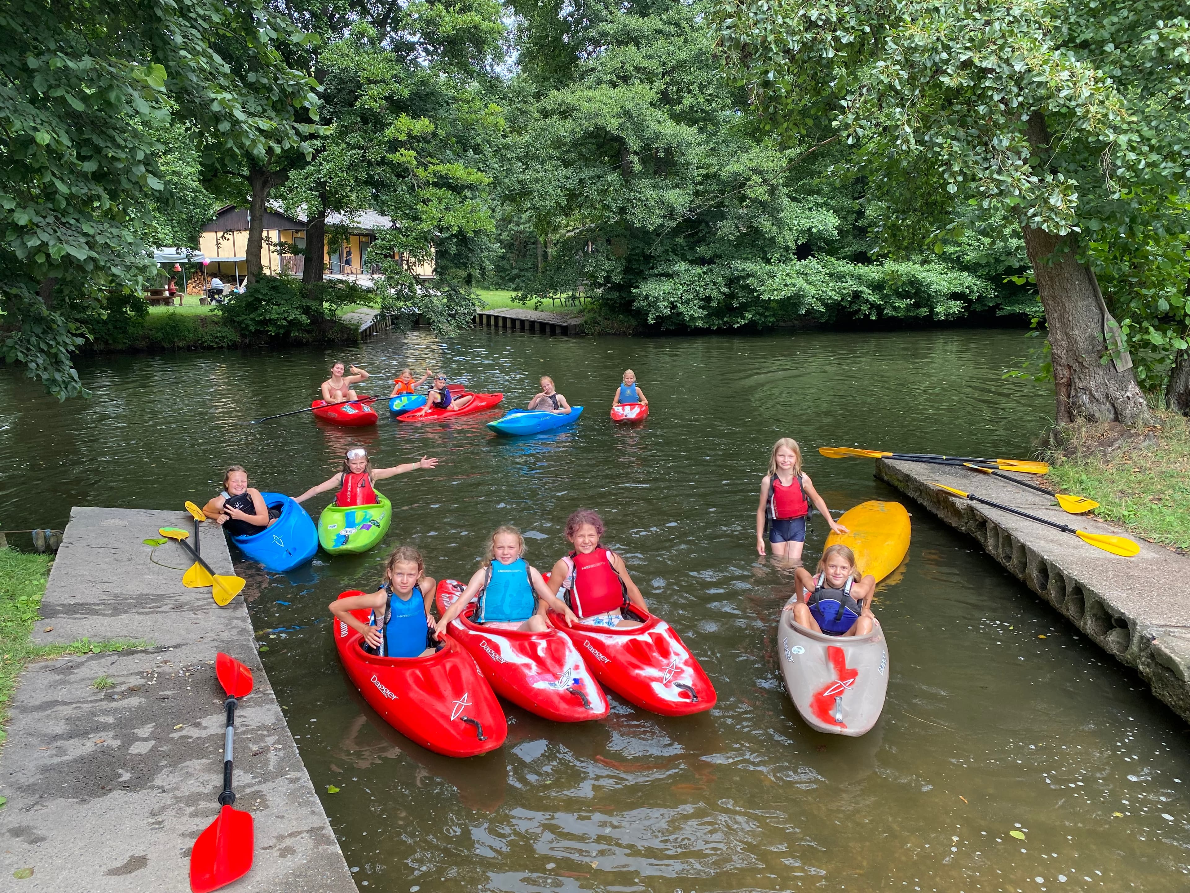 Fotografie z tábora 64