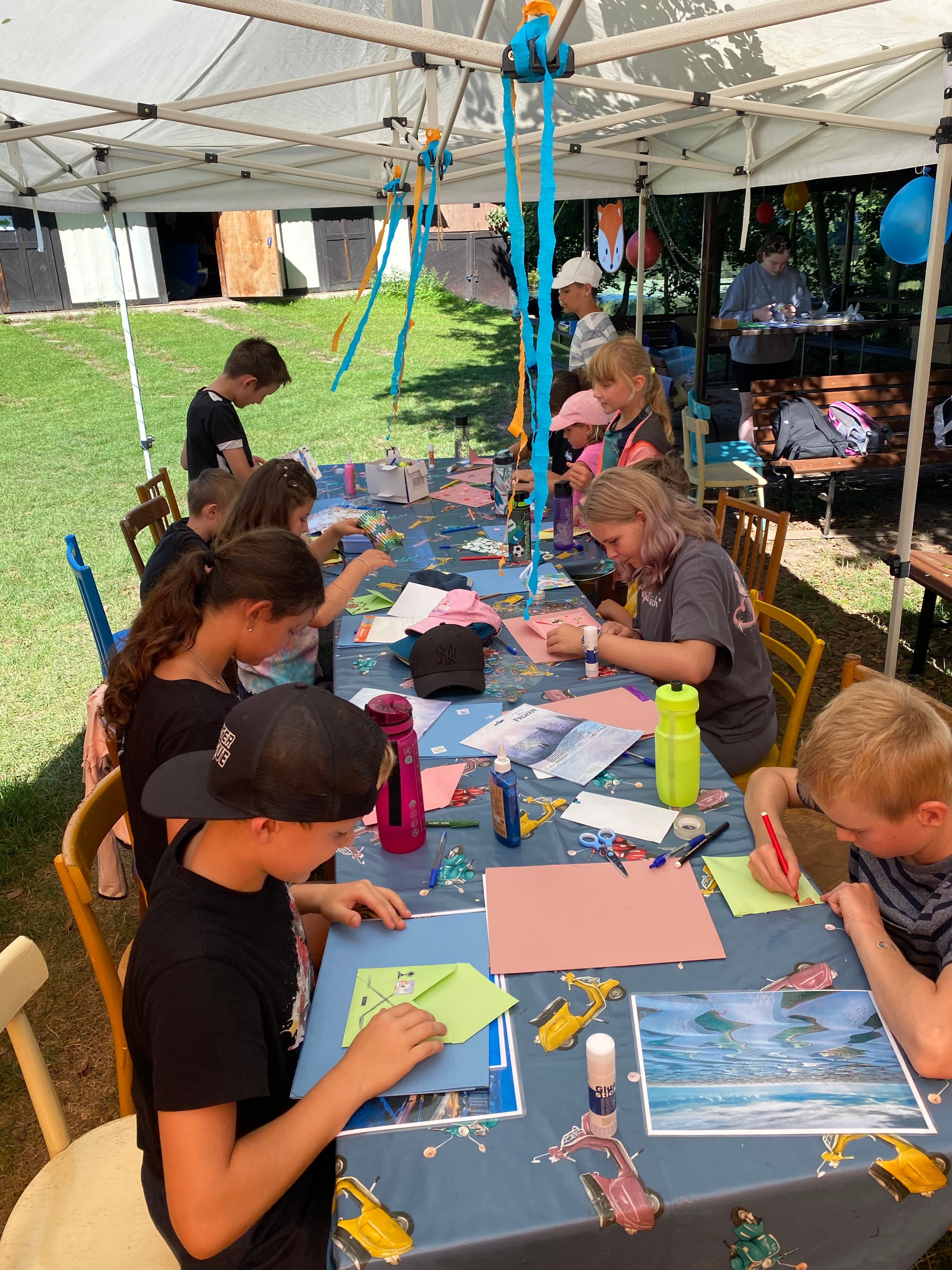 Fotografie z tábora 75