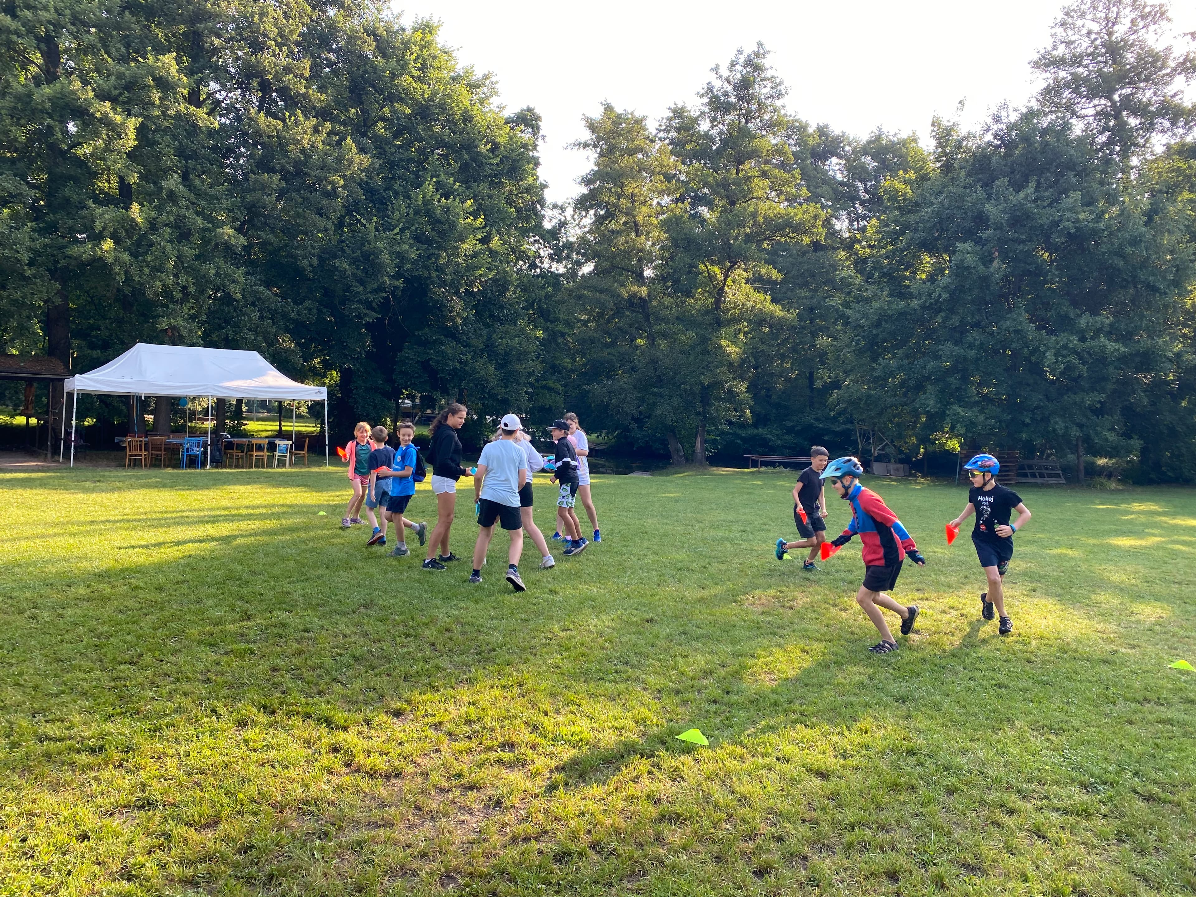 Fotografie z tábora 83